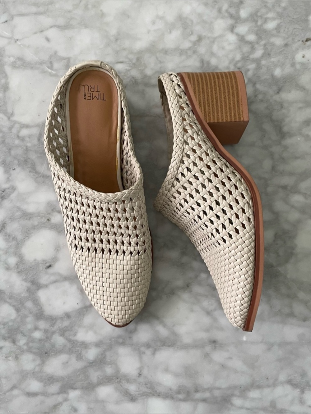 Time and Tru Cream Woven Block Heel Mule size 8.5